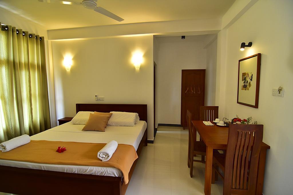 Park Lane 88 Apartments Negombo Kültér fotó